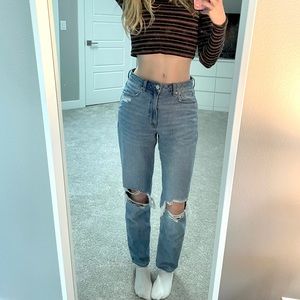 medium wash american eagle jeans